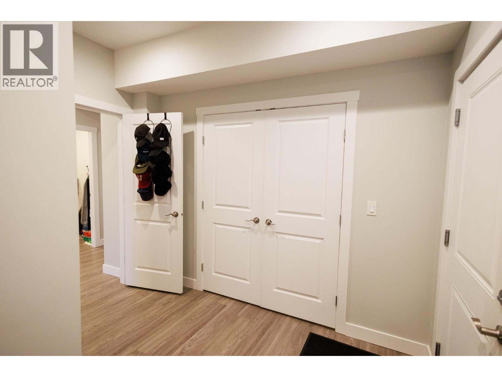 5223 SMITH AVENUE - 15