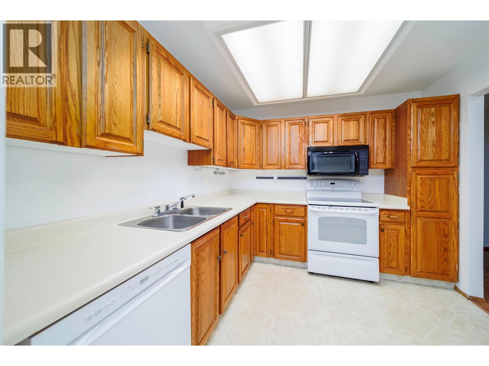 101 1055 Glenwood Avenue, Kelowna