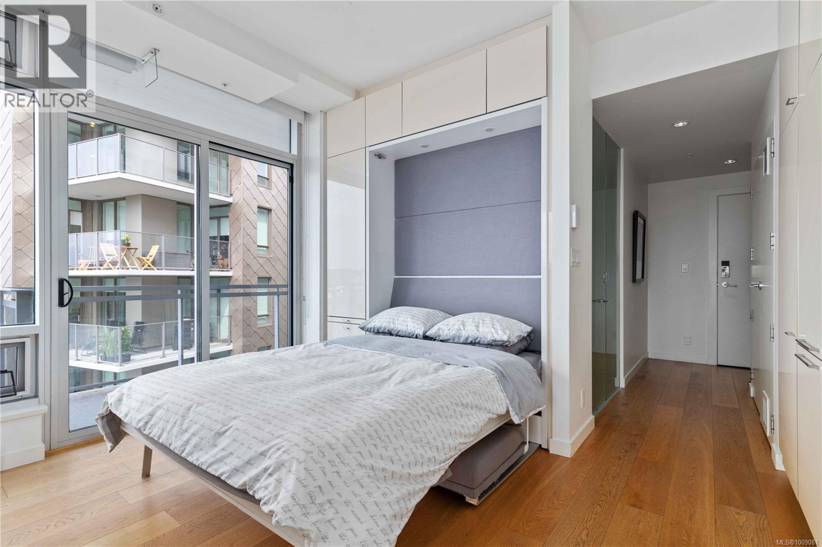 312B 456 Pandora Avenue, Victoria