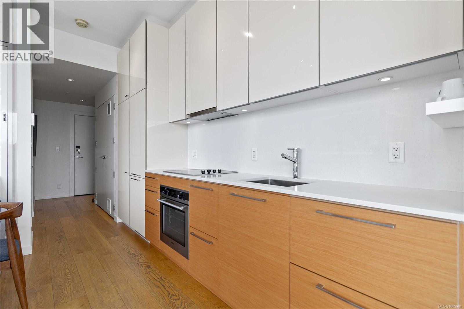 312B 456 Pandora Avenue, Victoria