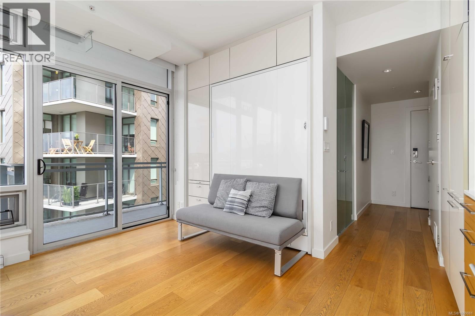 312B 456 Pandora Avenue, Victoria