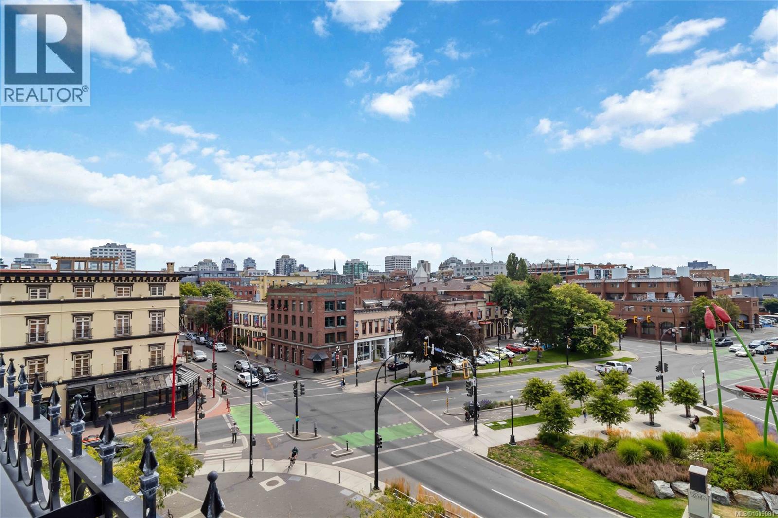 312B 456 Pandora Avenue, Victoria