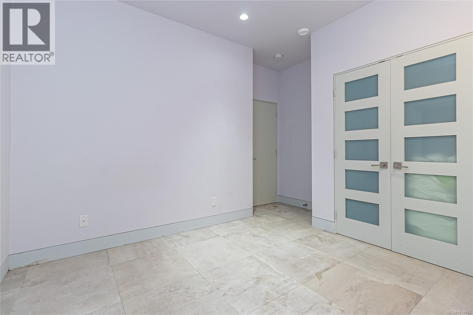  2328 Dunlevy Street, Oak Bay