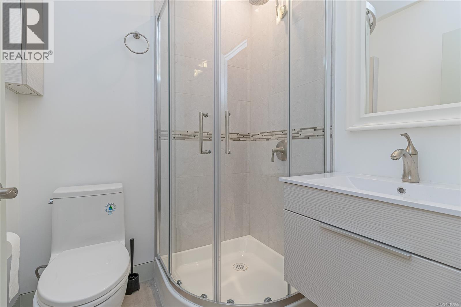  2328 Dunlevy Street, Oak Bay