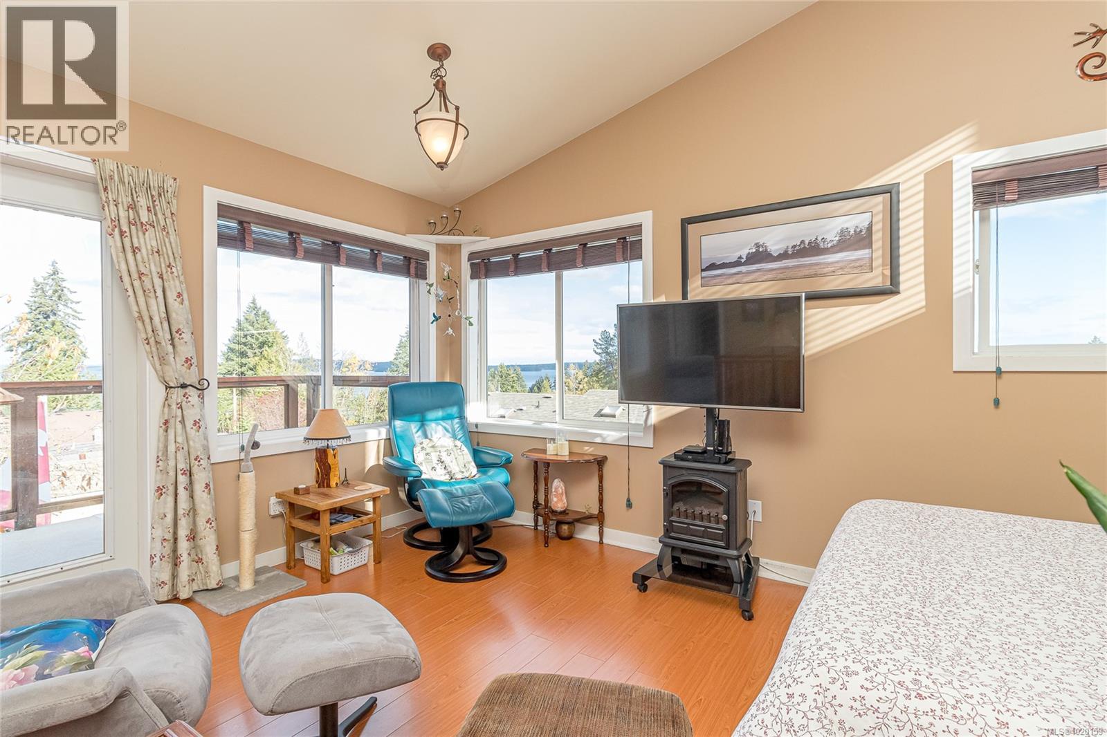3243 Cook St, Chemainus