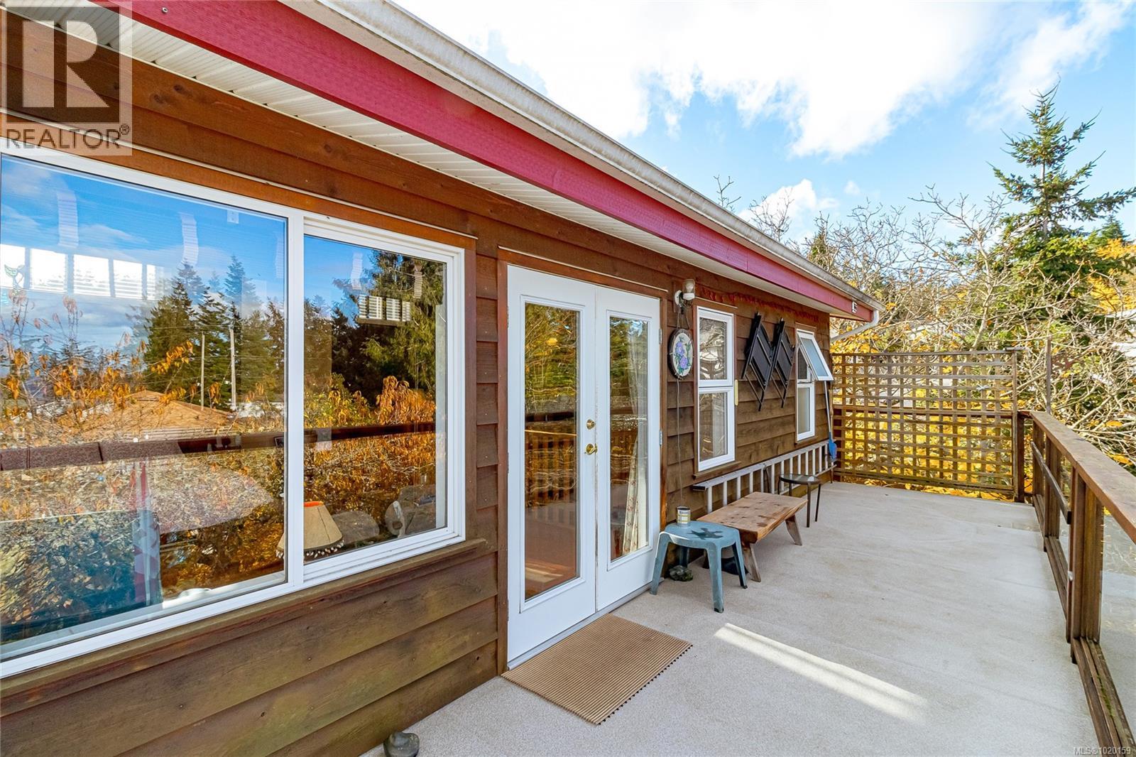 3243 Cook St, Chemainus