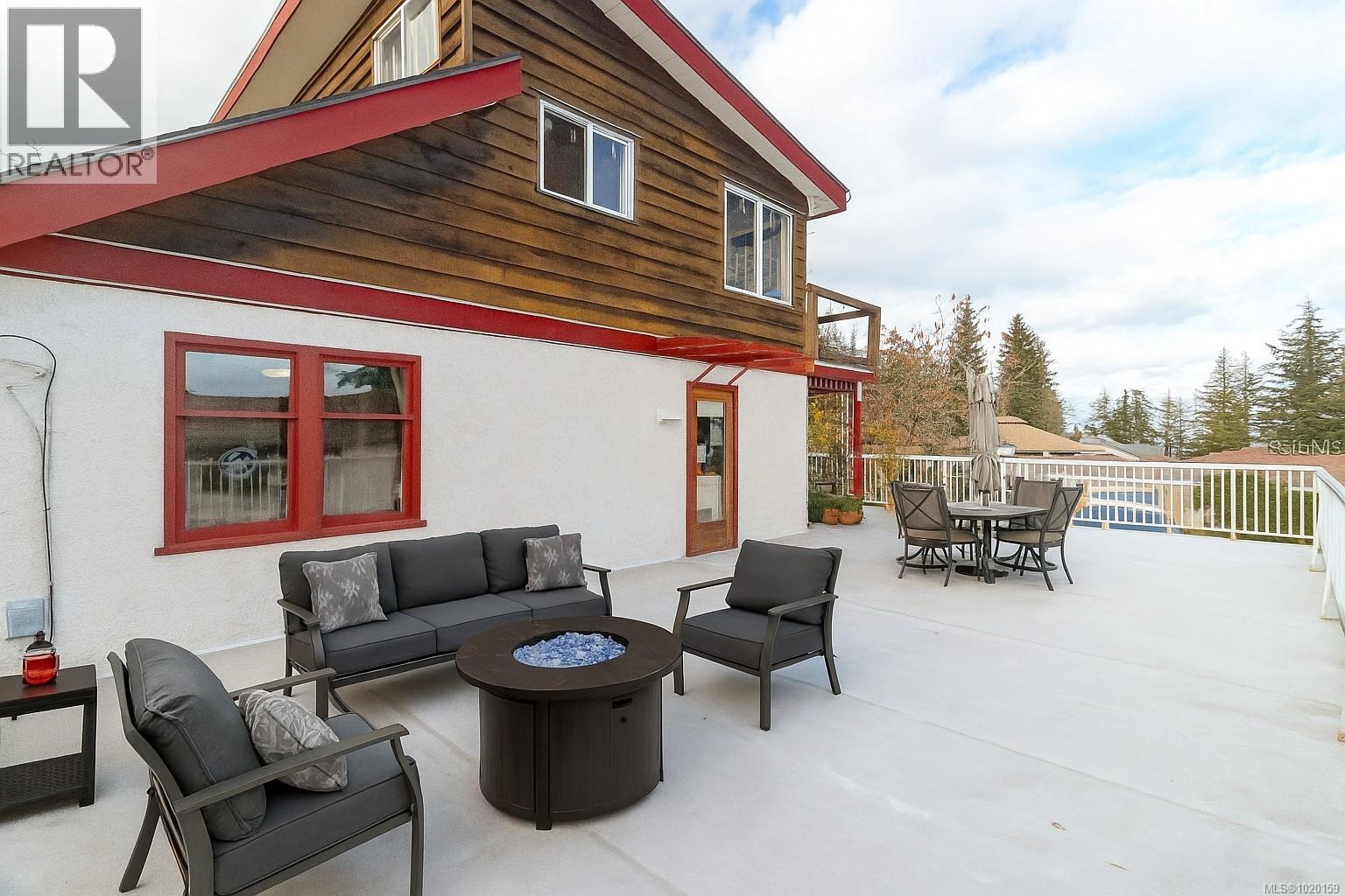 3243 Cook St, Chemainus