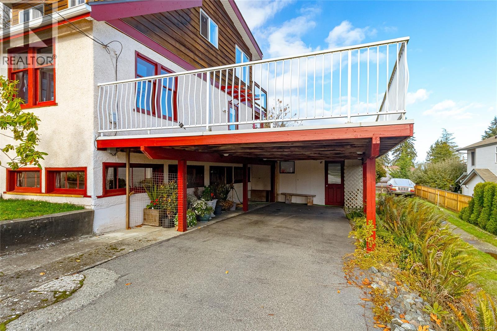 3243 Cook St, Chemainus