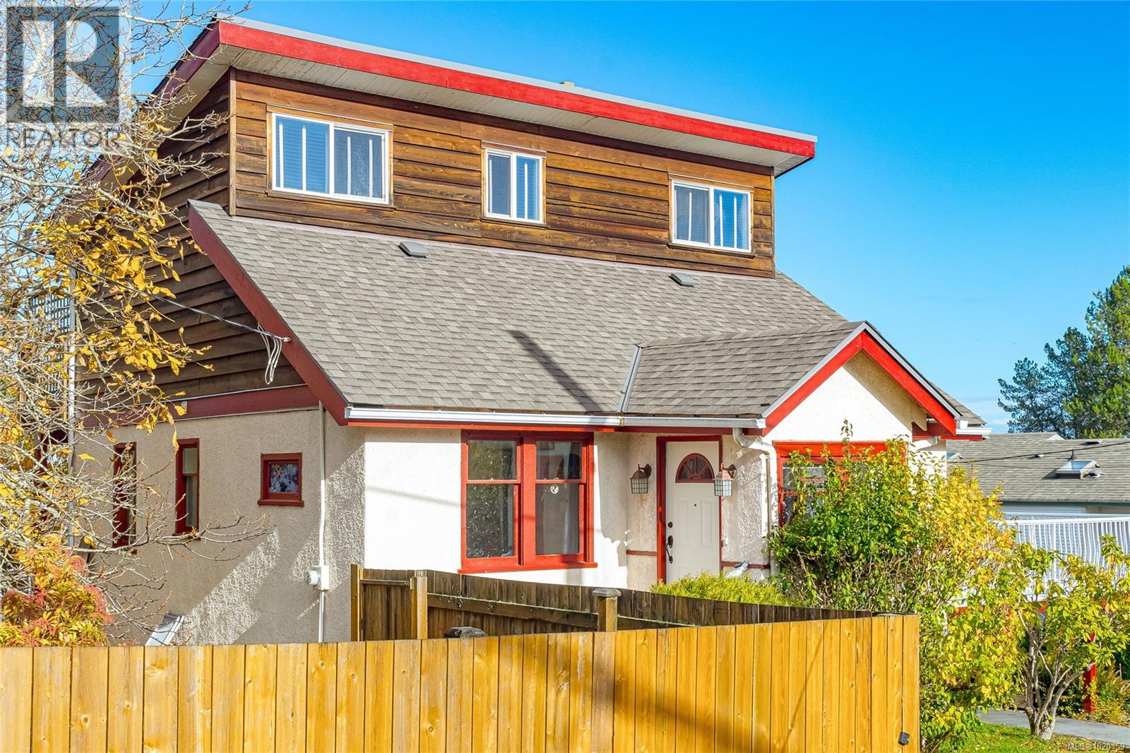 3243 Cook St, Chemainus