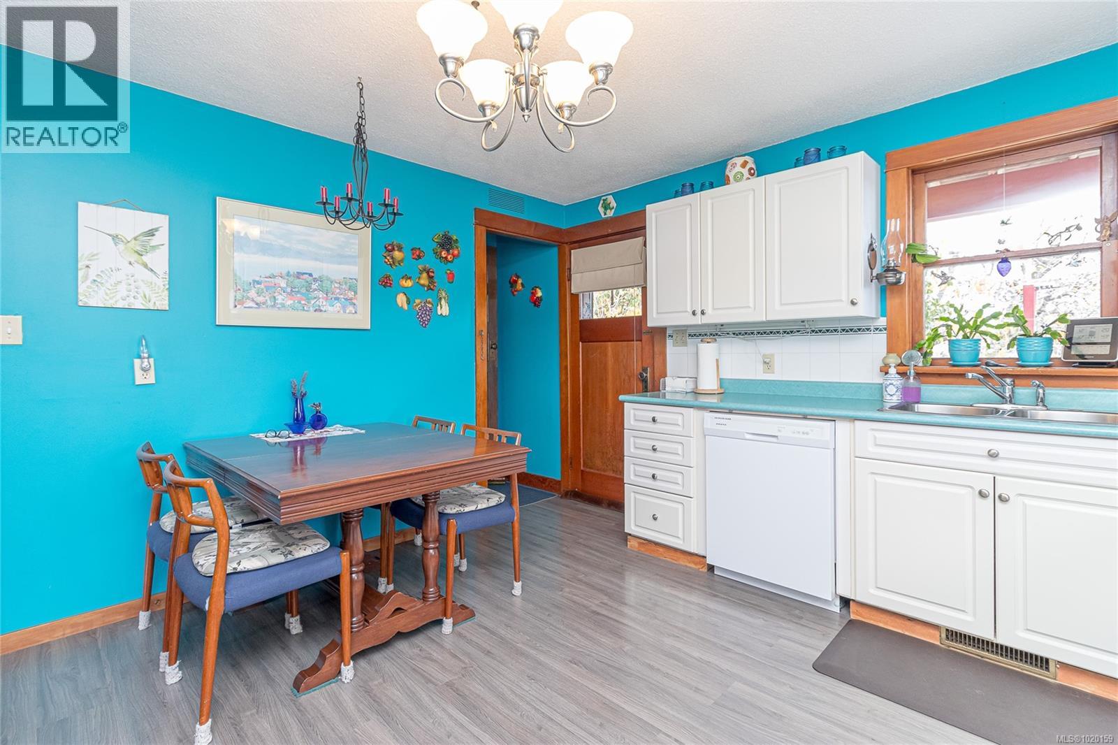 3243 Cook St, Chemainus