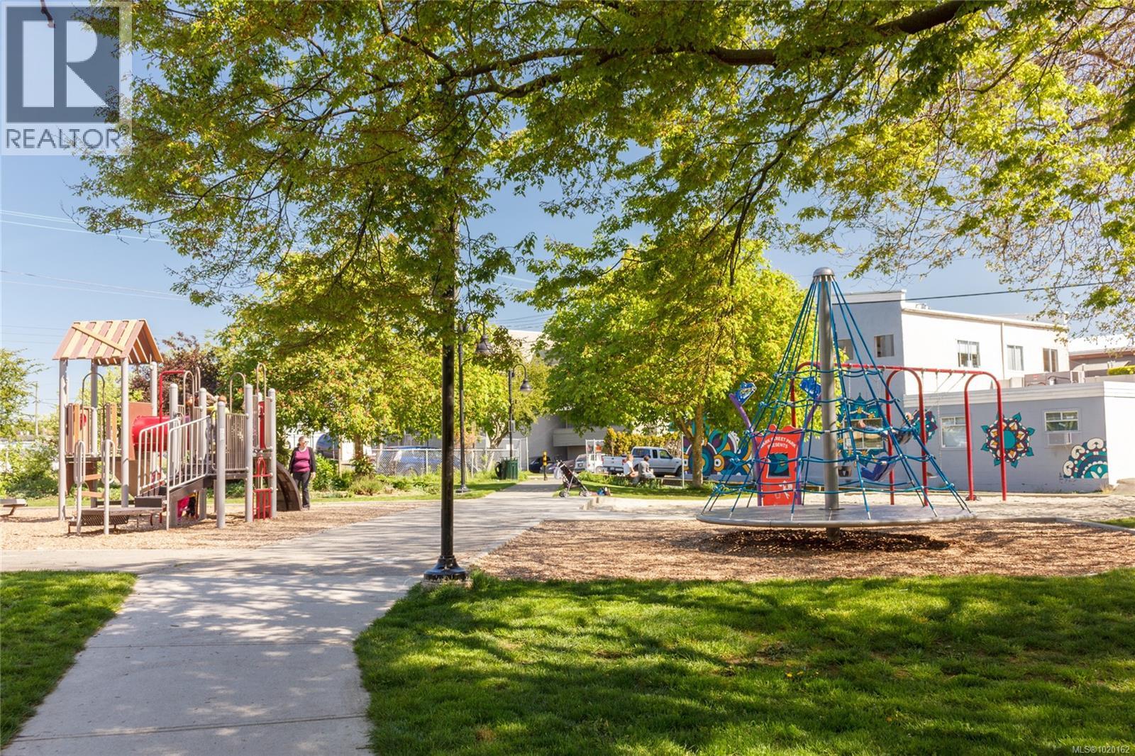 841/839 Princess Ave, Victoria