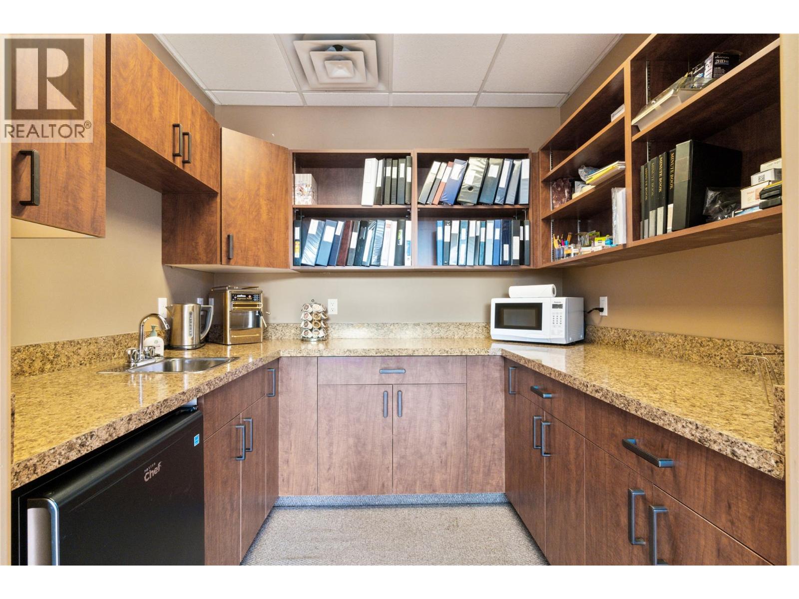 571 6 Street NE Unit# 203, Salmon Arm