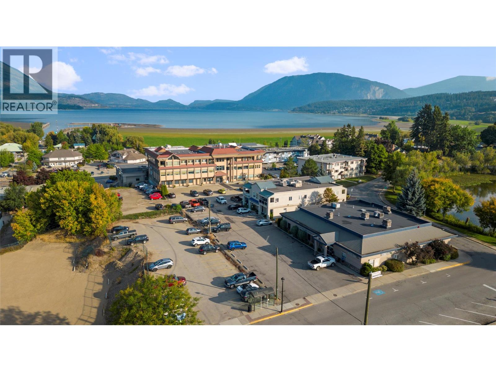 571 6 Street NE Unit# 203, Salmon Arm