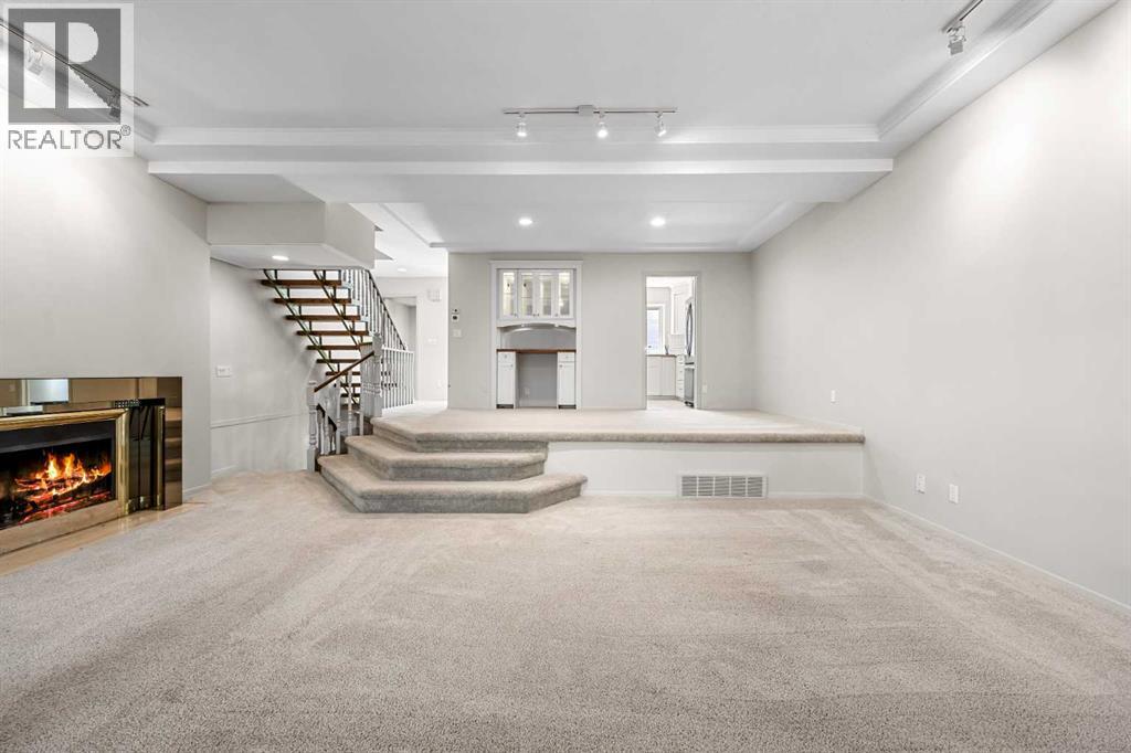 Single Family House for Sale in    Street NW Varsity Calgary 