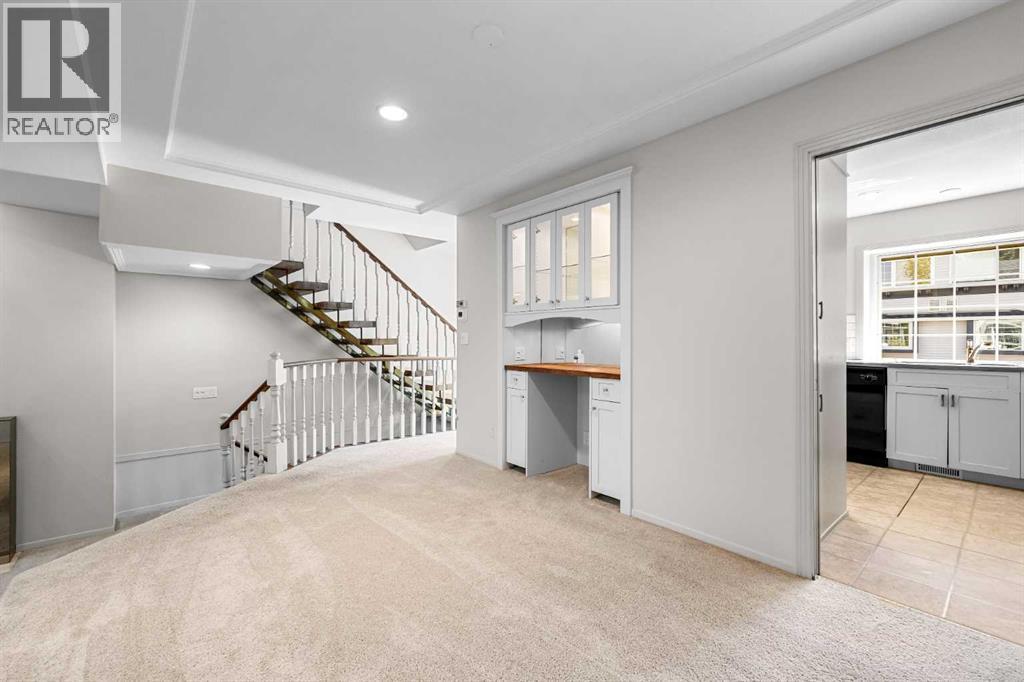 Single Family House for Sale in    Street NW Varsity Calgary 