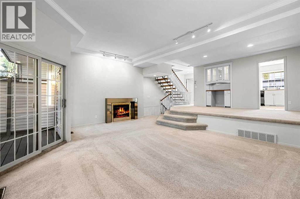 Single Family House for Sale in    Street NW Varsity Calgary 