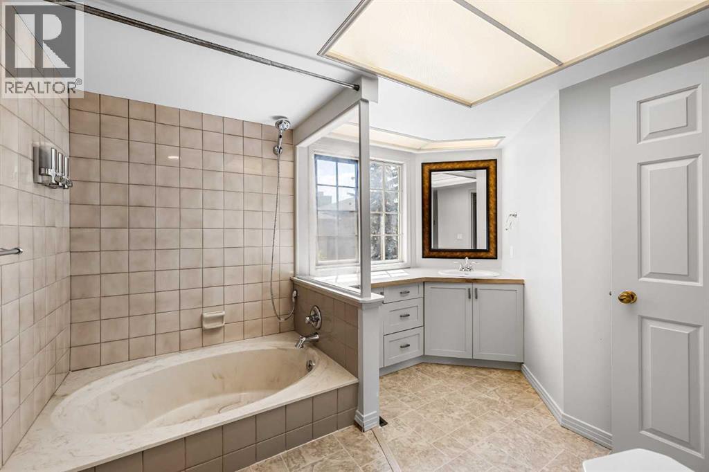 Single Family House for Sale in    Street NW Varsity Calgary 