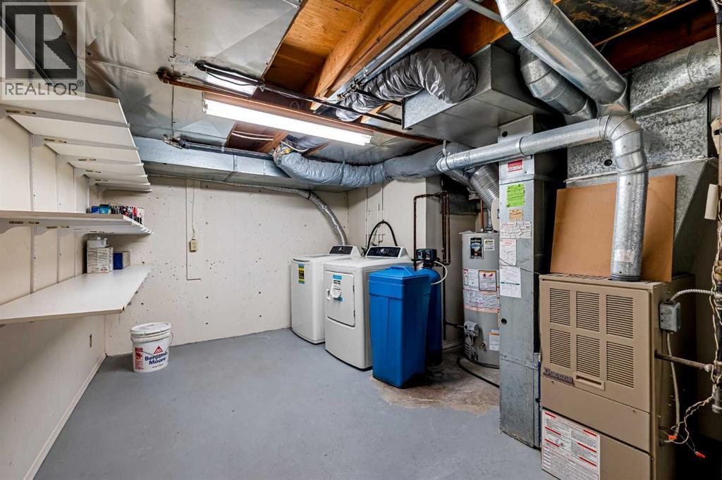 Single Family House for Sale in    Street NW Varsity Calgary 