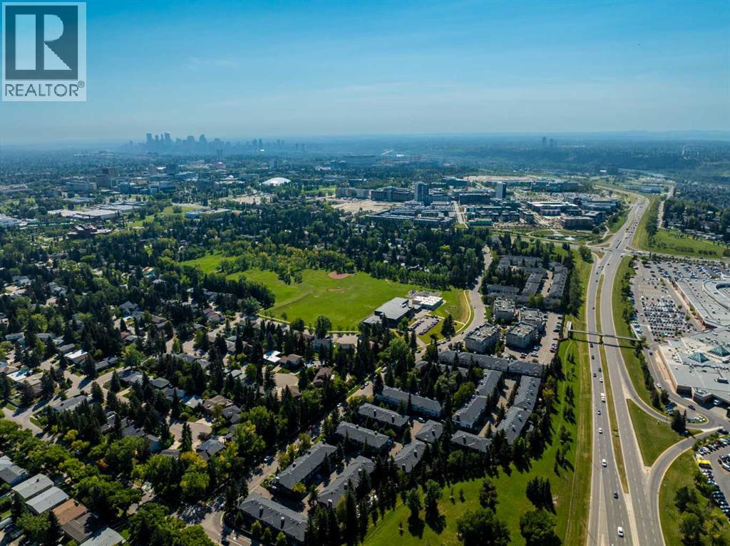 Single Family House for Sale in    Street NW Varsity Calgary 