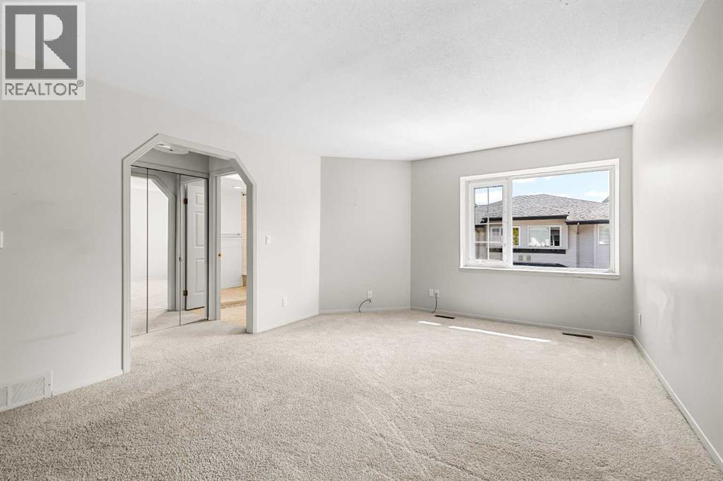 Single Family House for Sale in    Street NW Varsity Calgary 