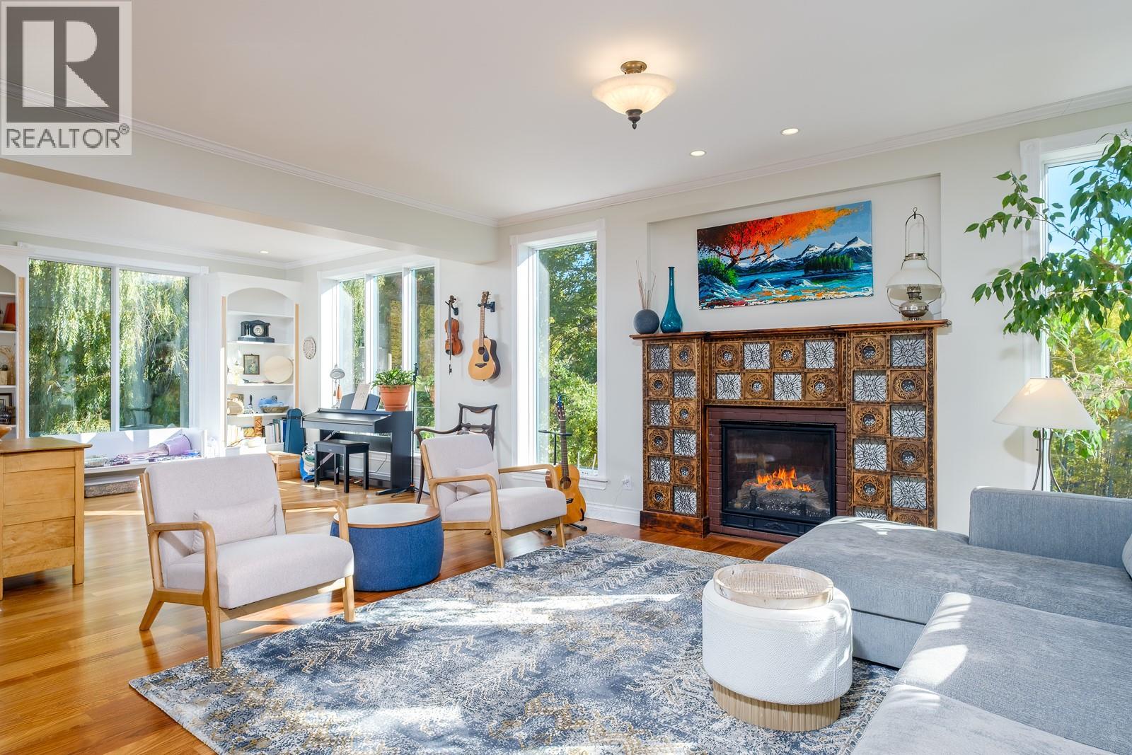 2302 Happy Valley Road, Rossland