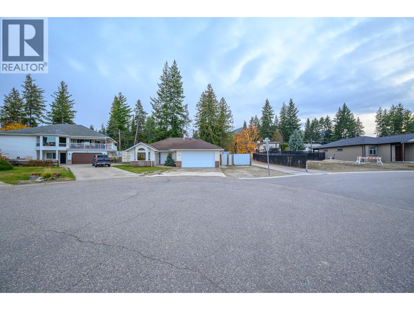 591 24 Street SE, Salmon Arm