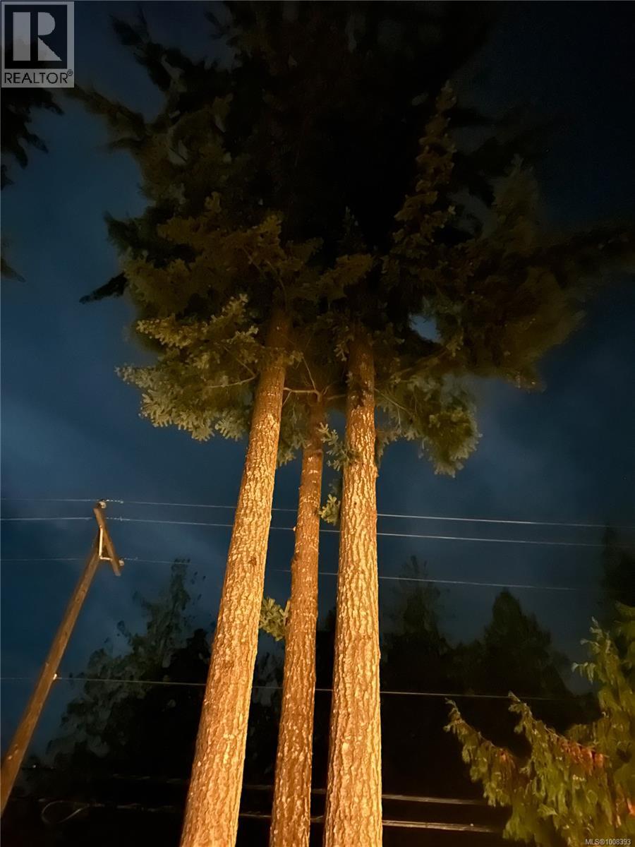 907 Savary Dr, Qualicum Beach