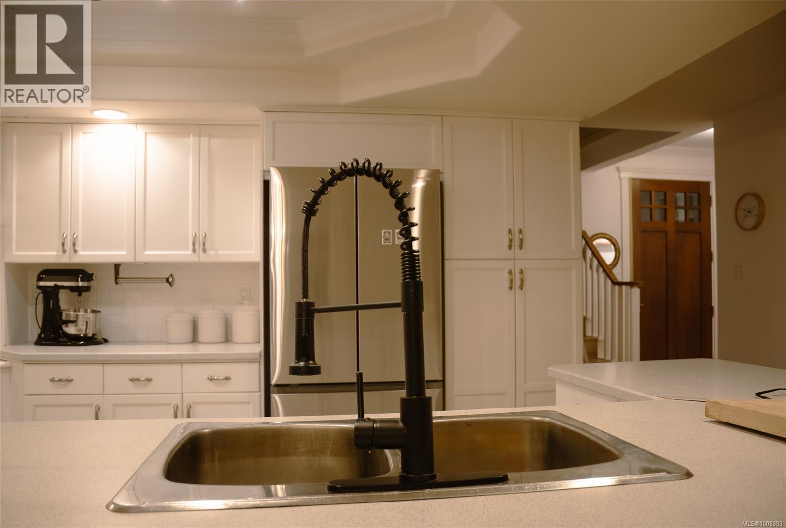 907 Savary Dr, Qualicum Beach