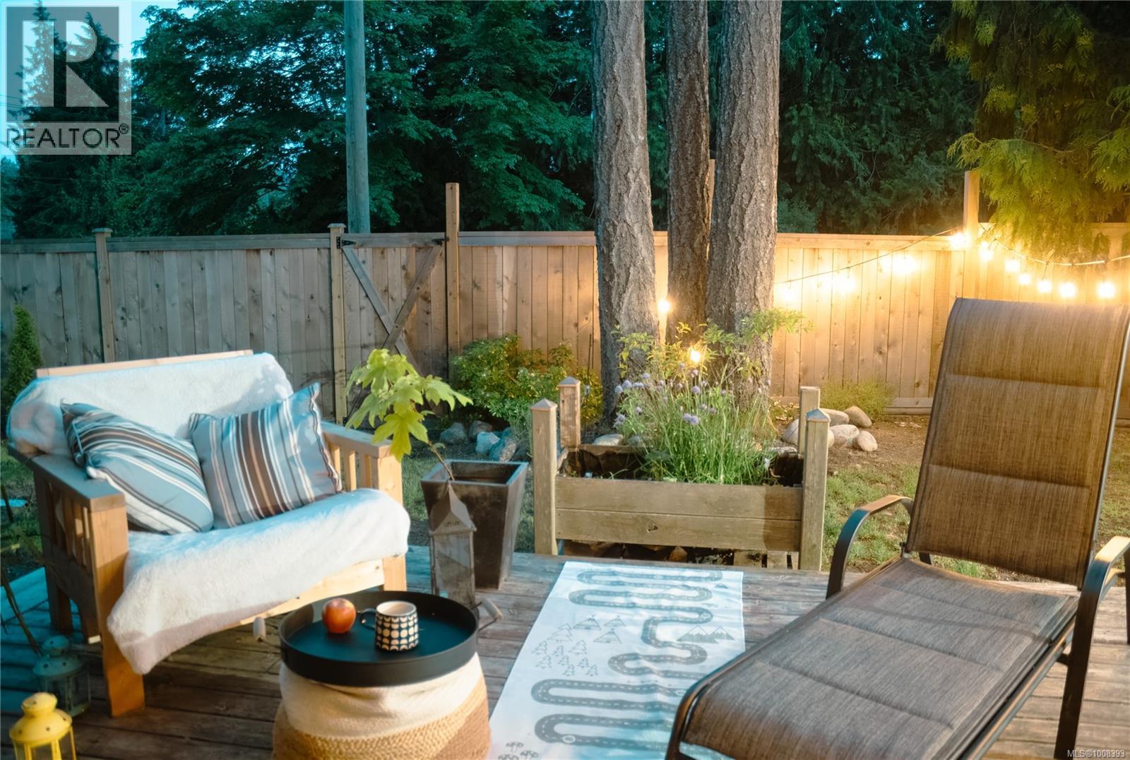 907 Savary Dr, Qualicum Beach