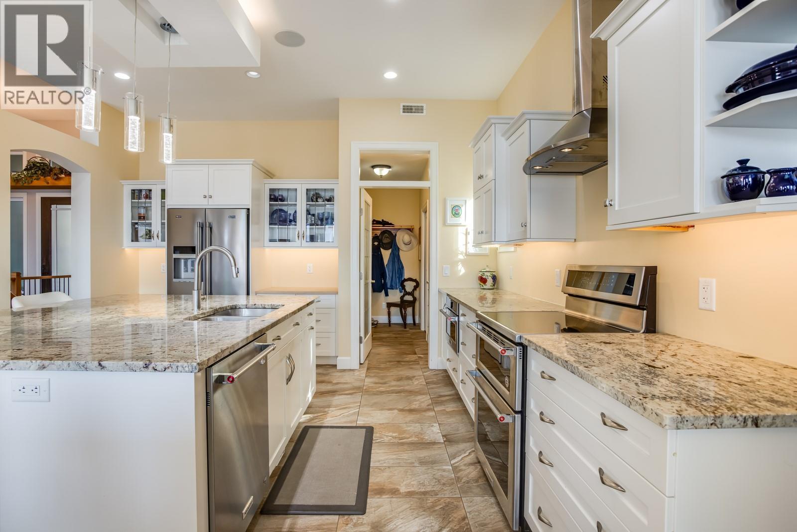  1604 Kimberlite Drive, Lake Country