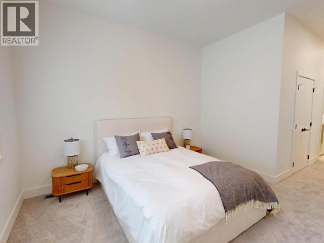 4072 SATURNA AVE, Powell River