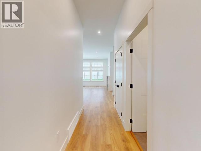 4072 SATURNA AVE, Powell River