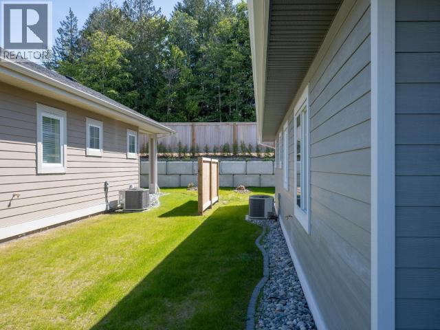 4072 SATURNA AVE, Powell River
