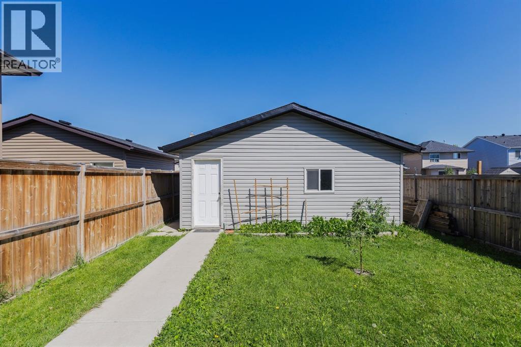 Single Family House for Sale in  Saddlebrook Way NE Saddle Ridge Calgary 