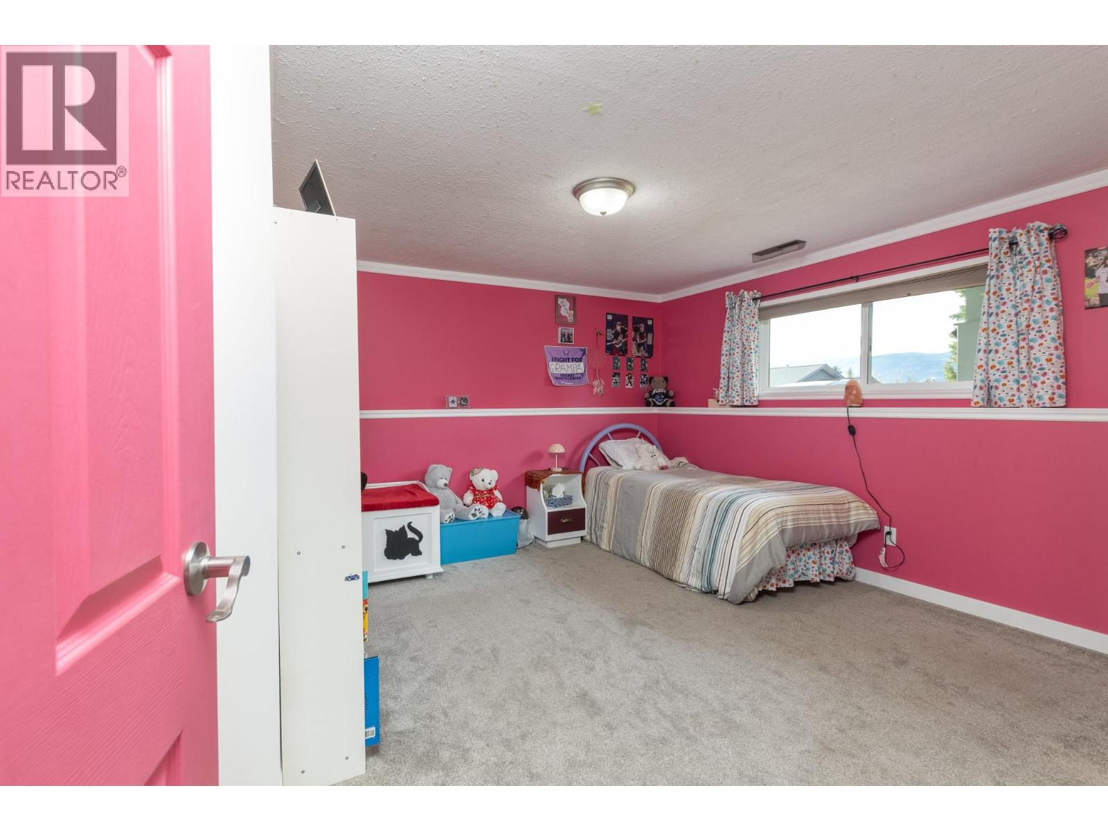 150 17 Street NE, Salmon Arm