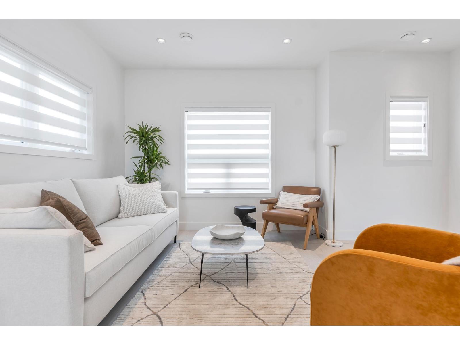 80 7381 PRESTON BOULEVARD, Mission