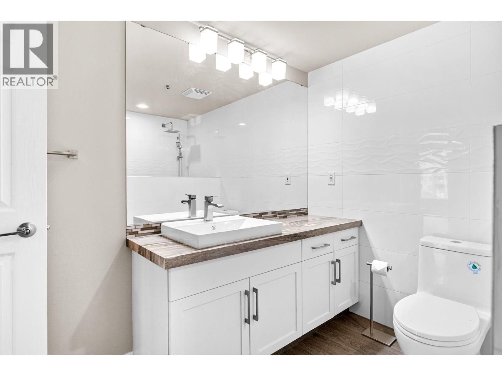 501 1152 Sunset Drive, Kelowna