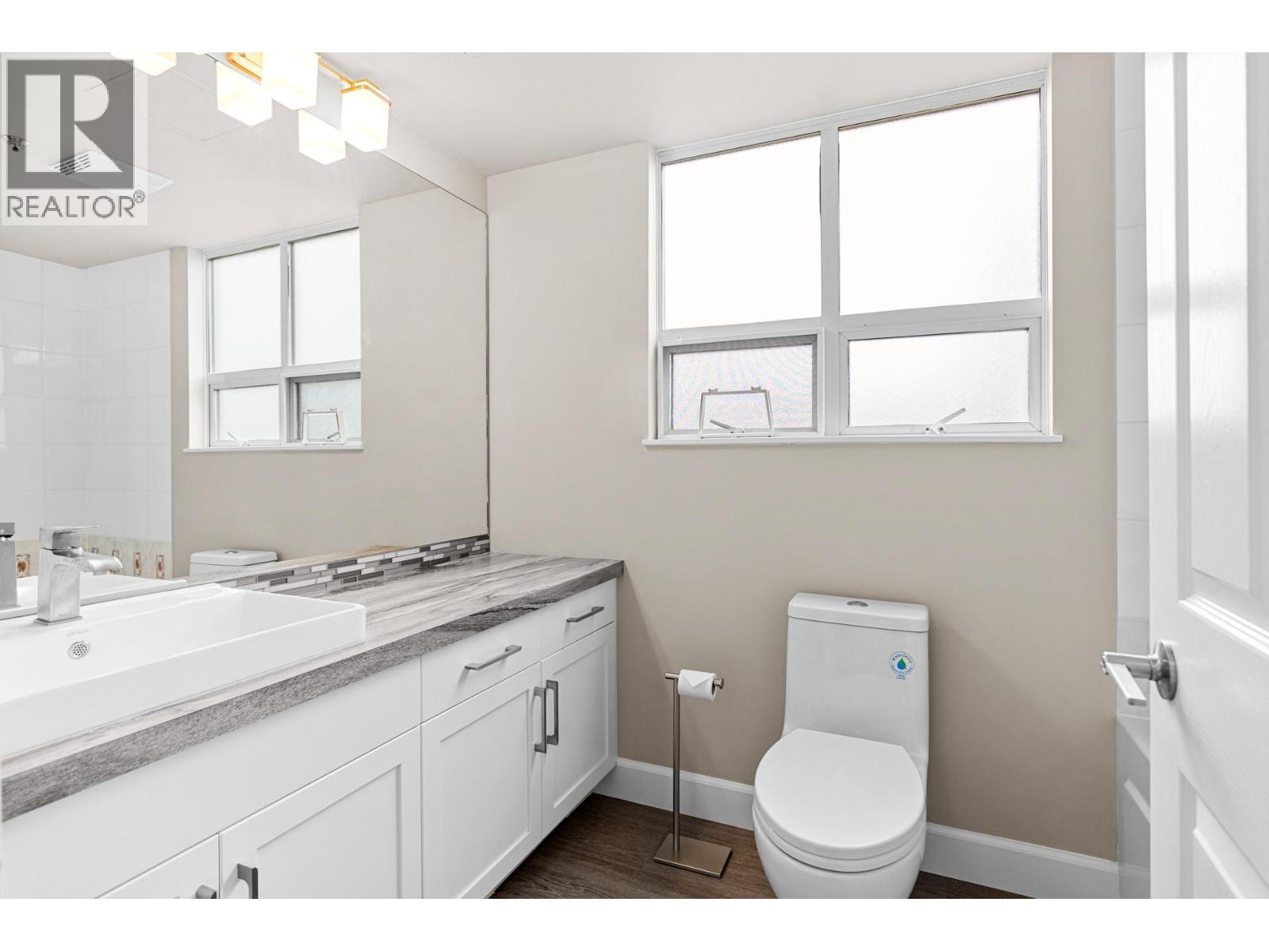 501 1152 Sunset Drive, Kelowna