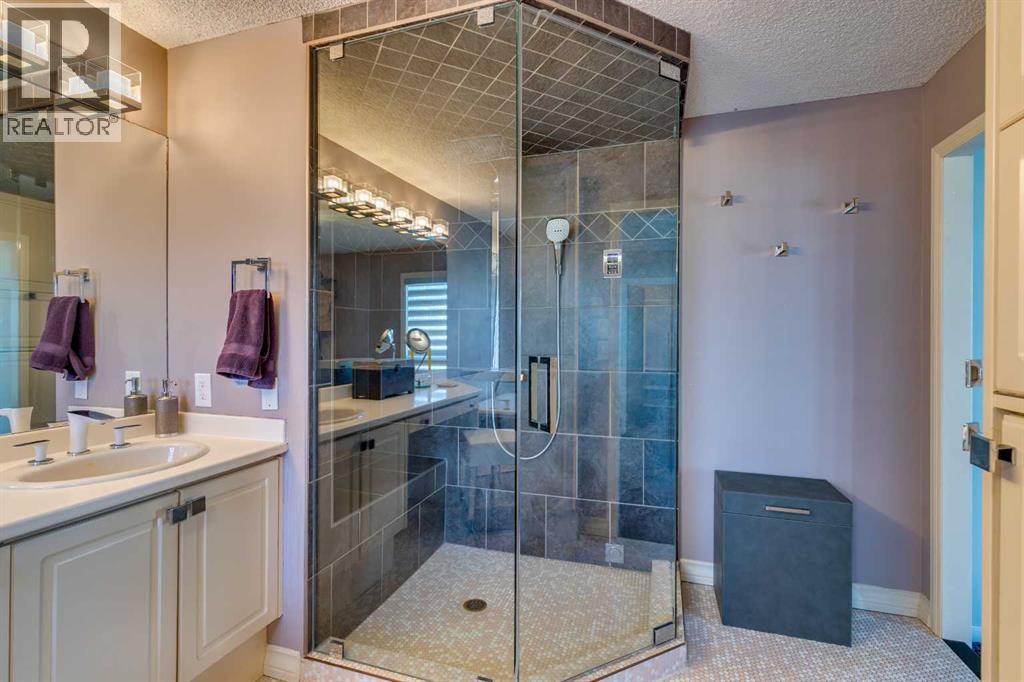 Single Family House for Sale in    Avenue SW Beltline Calgary 