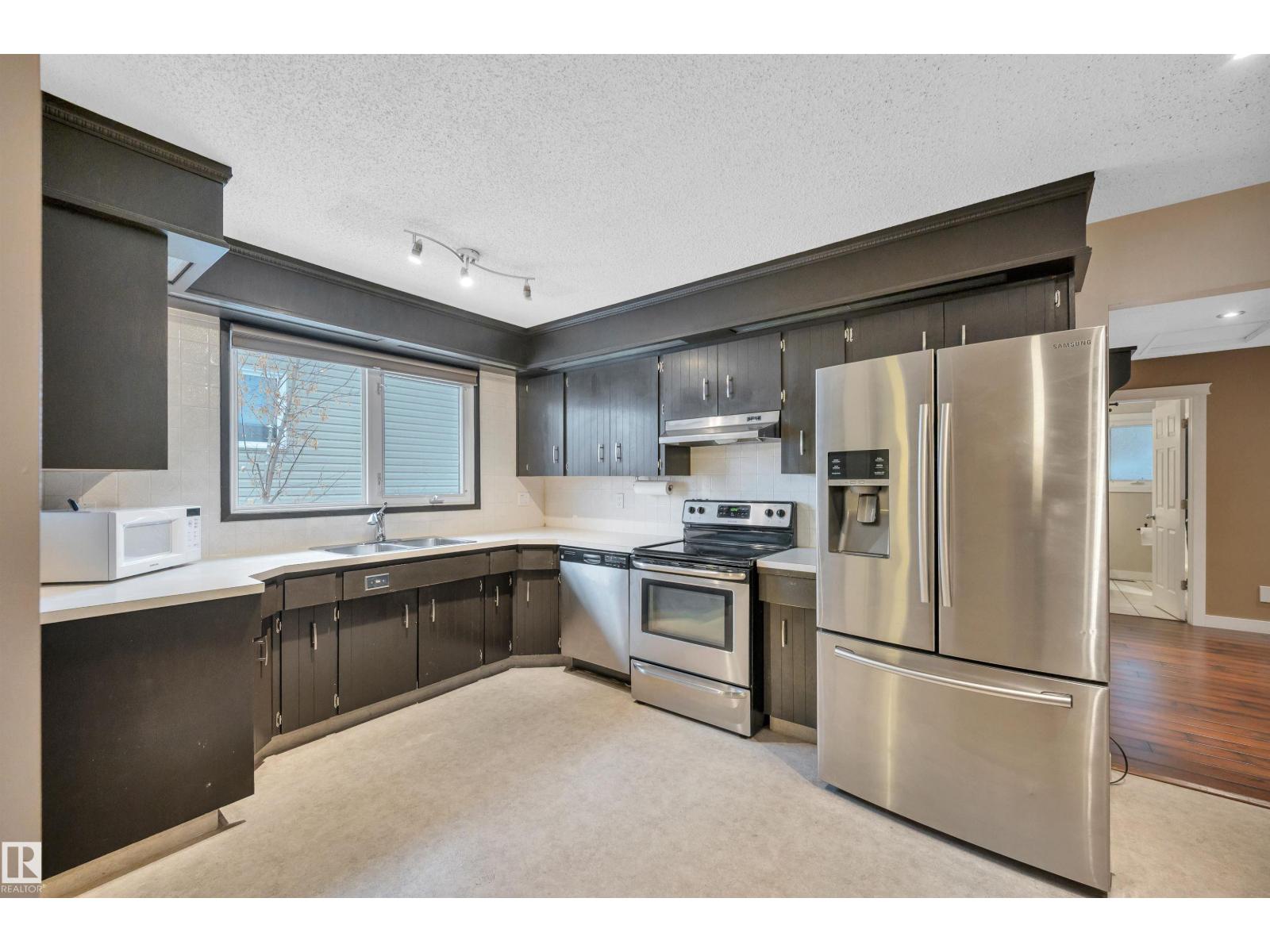 45 WOODSTOCK DR, Sherwood Park