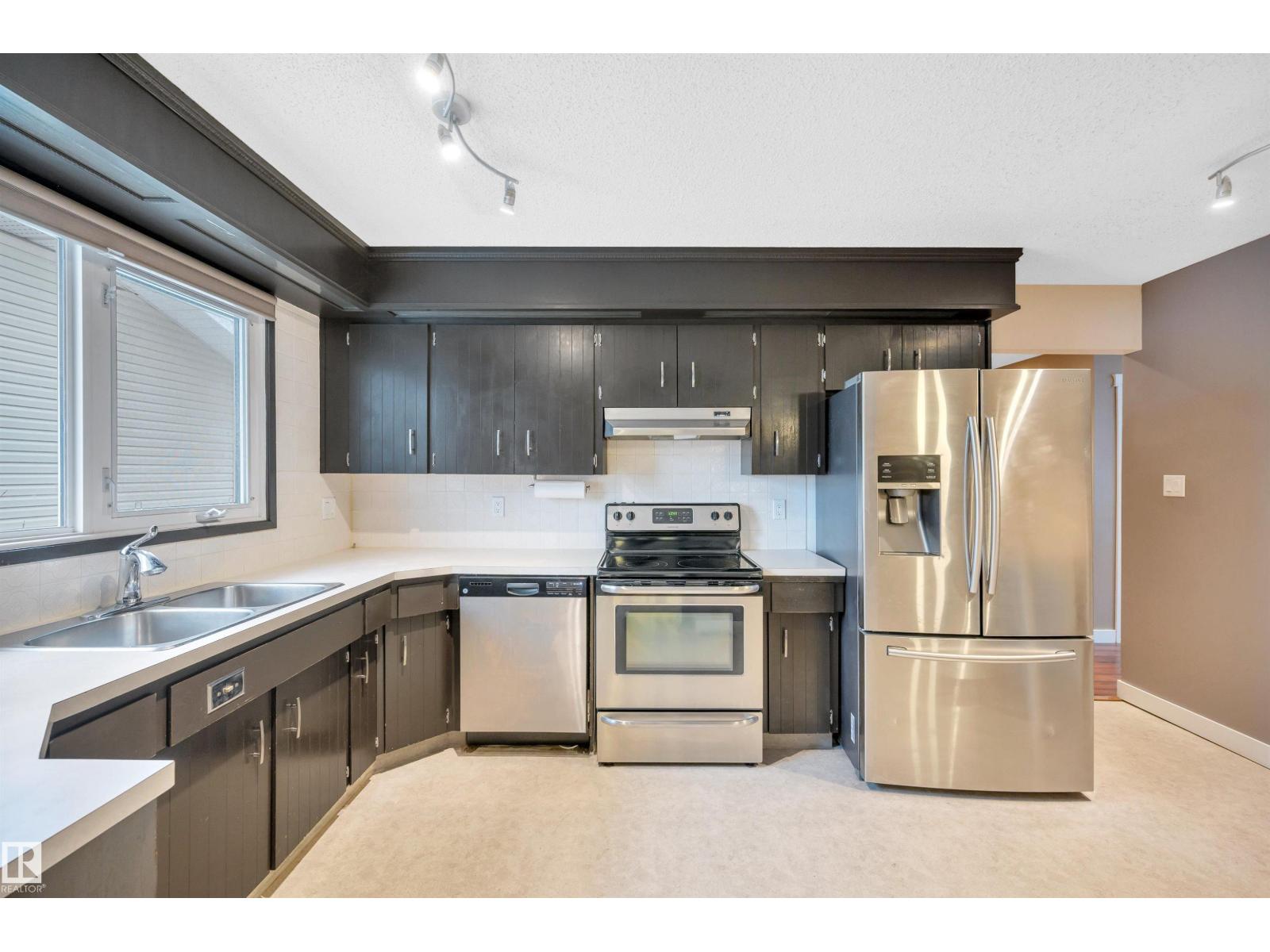 45 WOODSTOCK DR, Sherwood Park