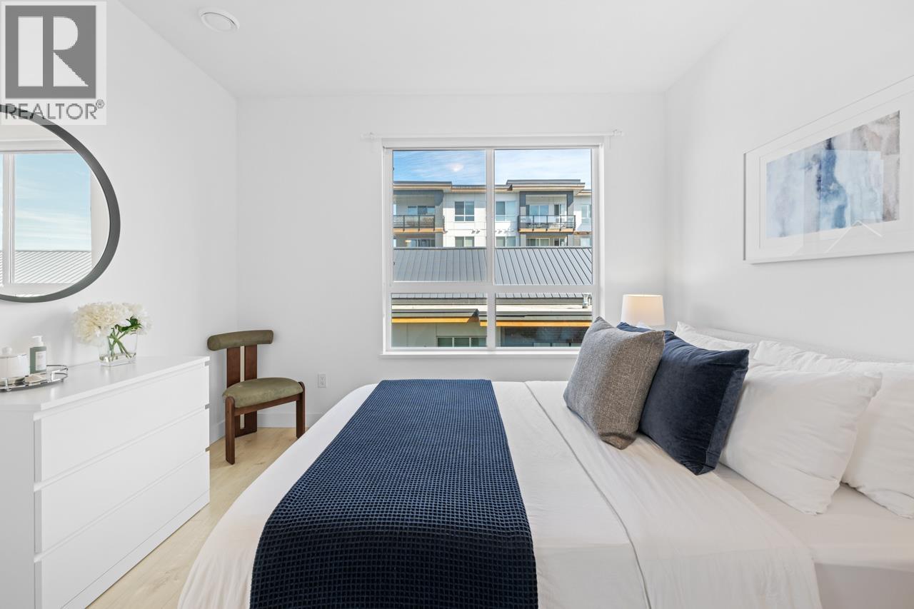 219 1792 STARLING DRIVE, Tsawwassen