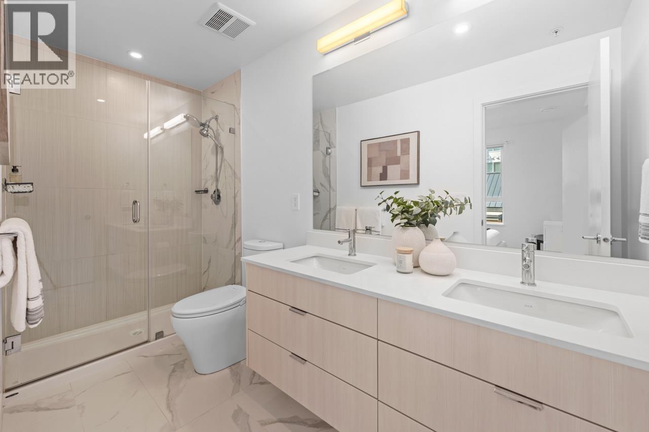 219 1792 STARLING DRIVE, Tsawwassen