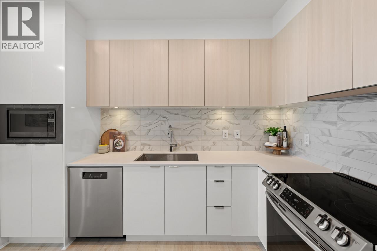 219 1792 STARLING DRIVE, Tsawwassen