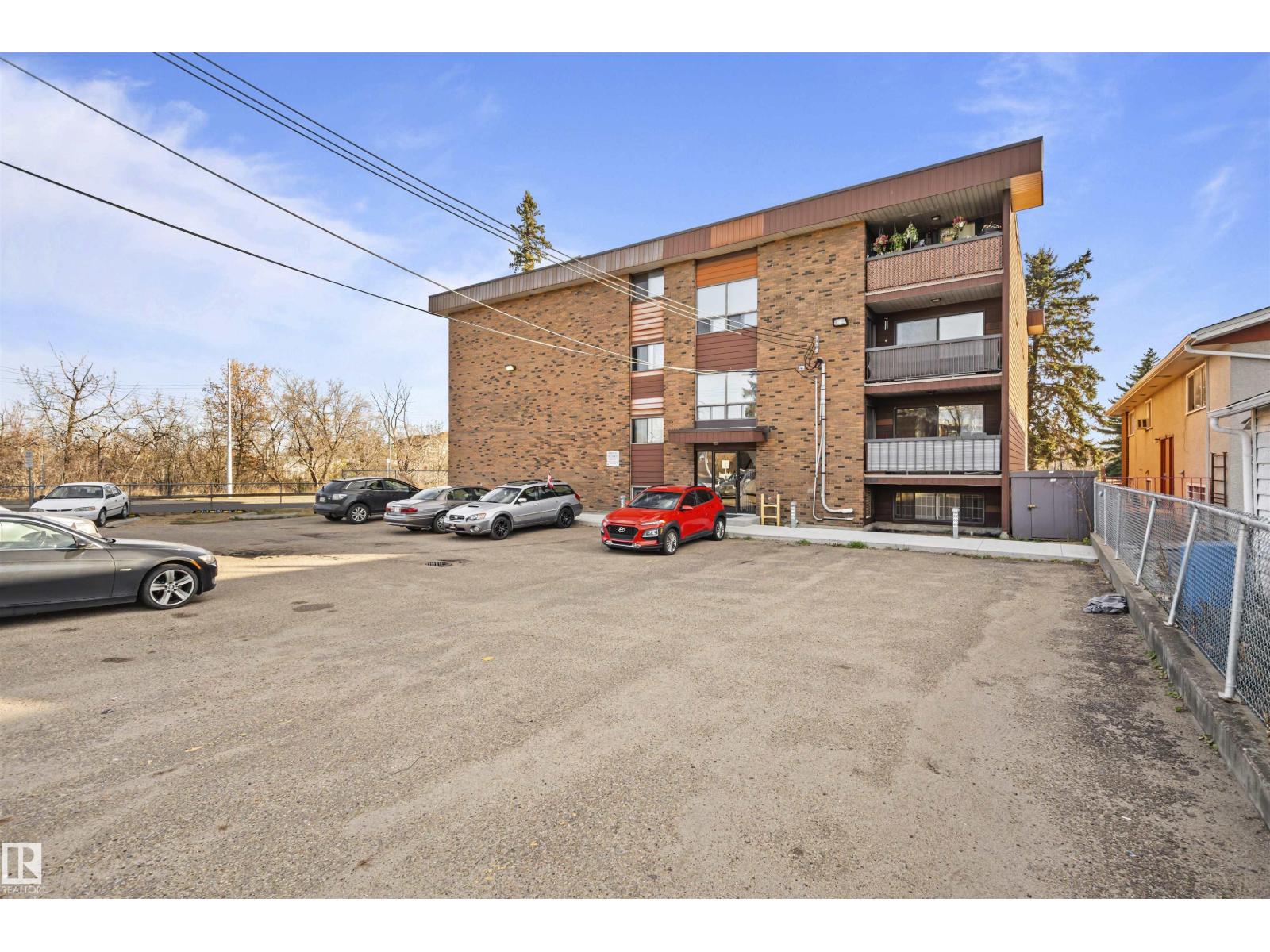 #202 11040 82 ST NW, Edmonton