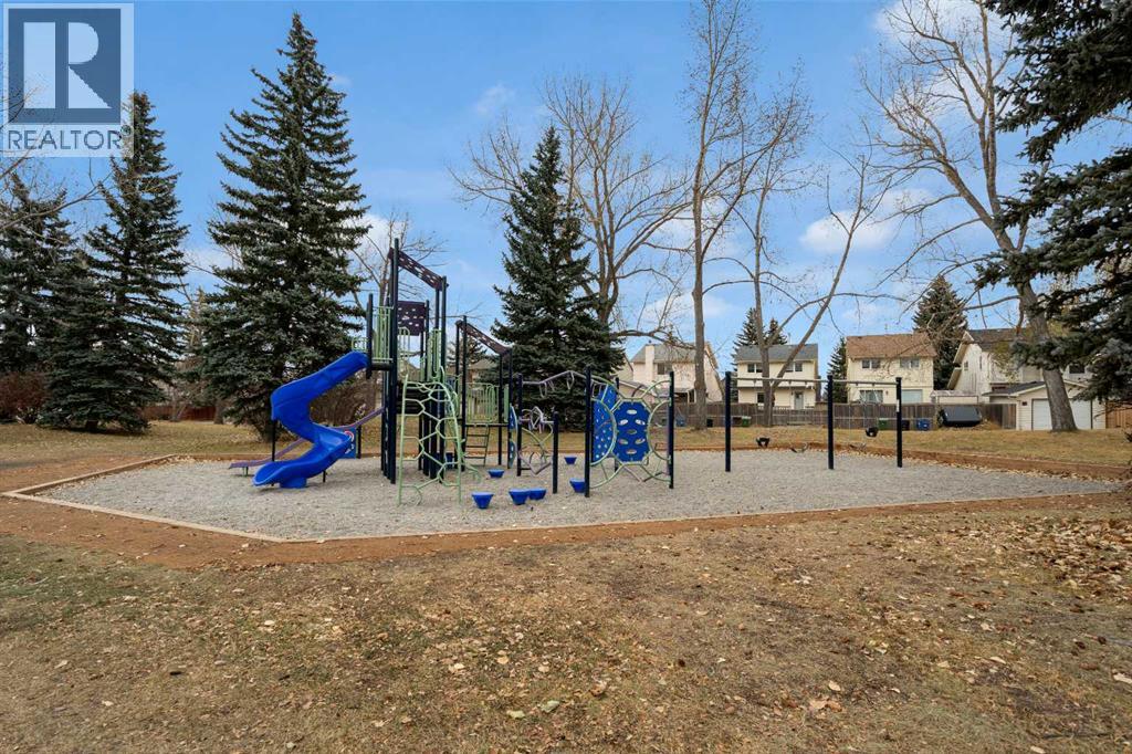 Single Family House for Sale in  Woodglen Close SW Woodbine Calgary 