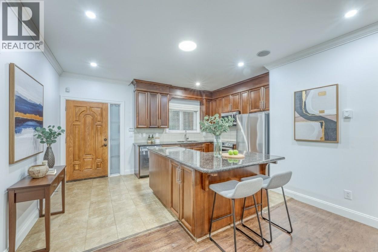 1041 PROSPECT AVENUE, North Vancouver