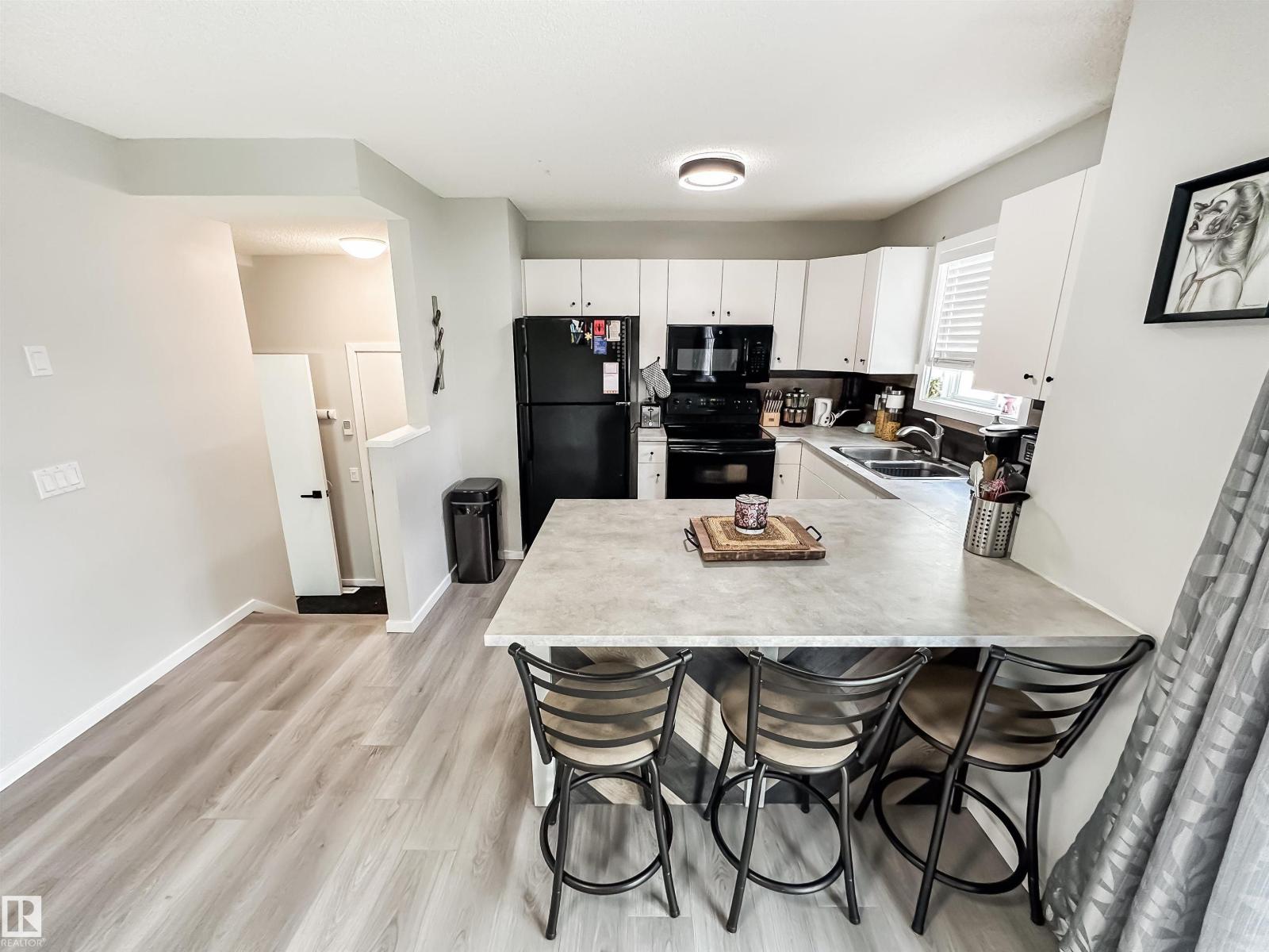 #26 10909 106 ST NW, Edmonton