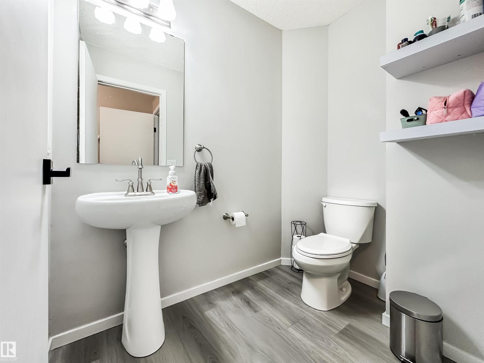 #26 10909 106 ST NW, Edmonton