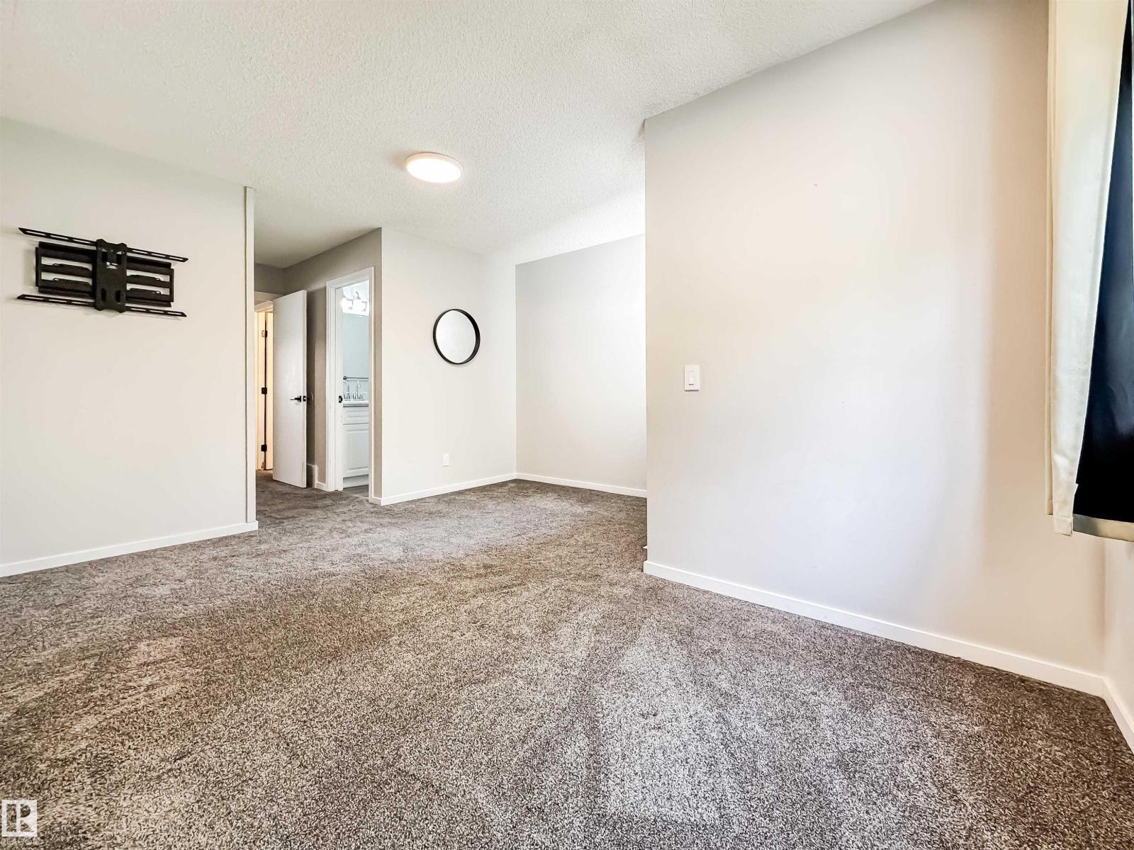 #26 10909 106 ST NW, Edmonton